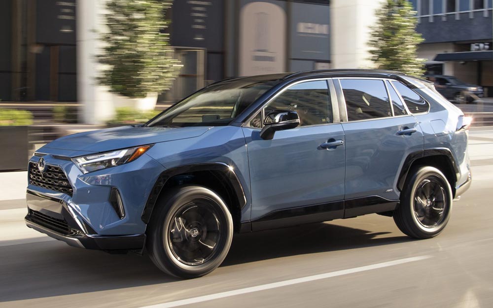 Toyota RAV4 del 2022 in Movimento Toyota RAV4 del 2022 in Movimento